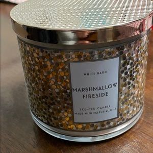 Marshmallow fireside Candle